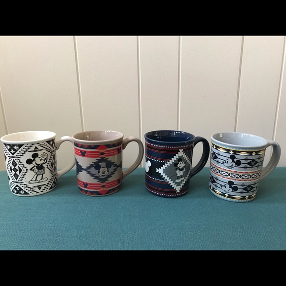Pendleton Disney Mickey Mouse 4 mug set - Picture 2 of 5